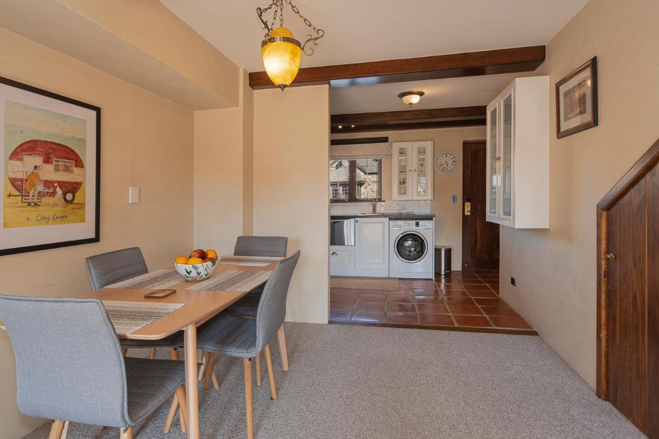 The Village Green Apartment Нельсон Экстерьер фото